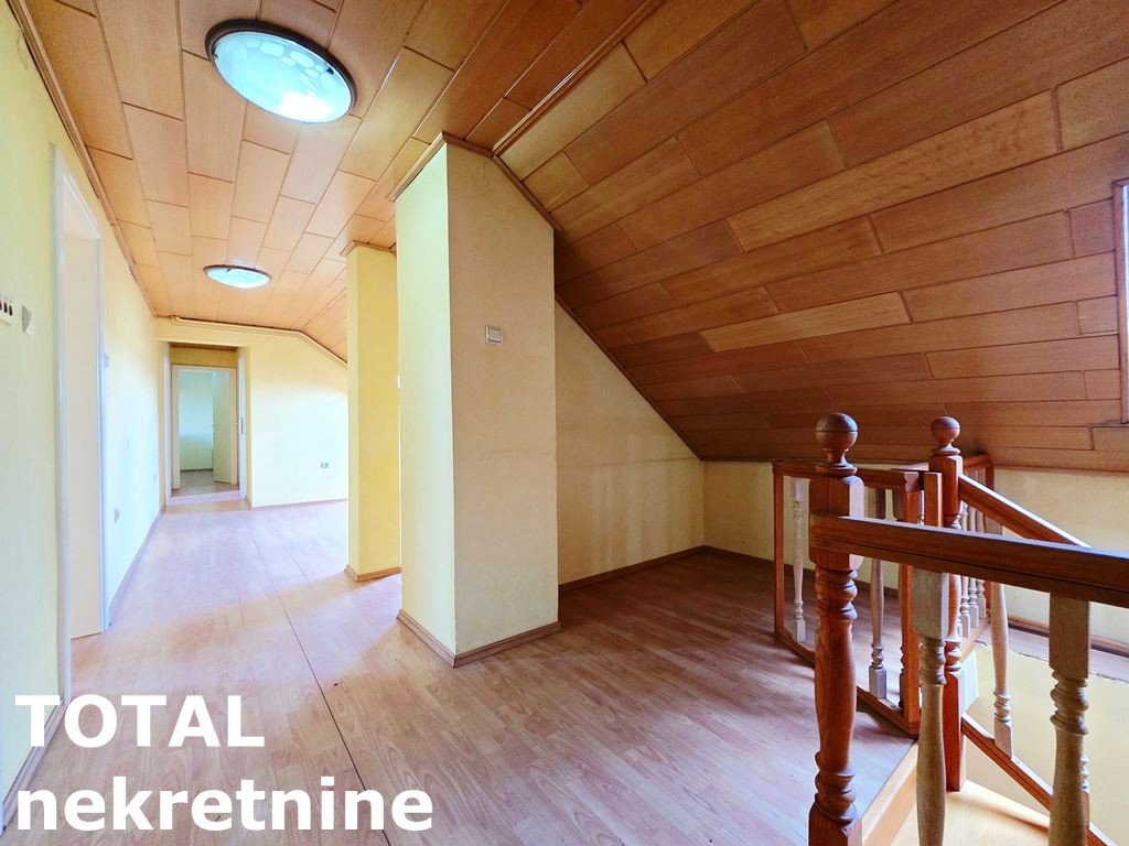 stanovi-5-dx-kej-1065183-ts4cm Petosoban stan na prodaju, Centar, Novi Sad, 179m², 400.000 €
