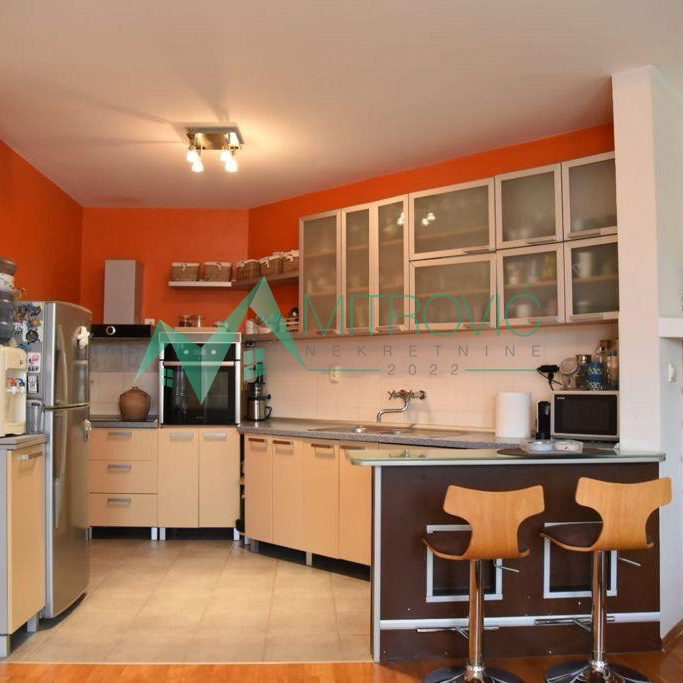 Stan Prodaja Novi Sad  131 m2