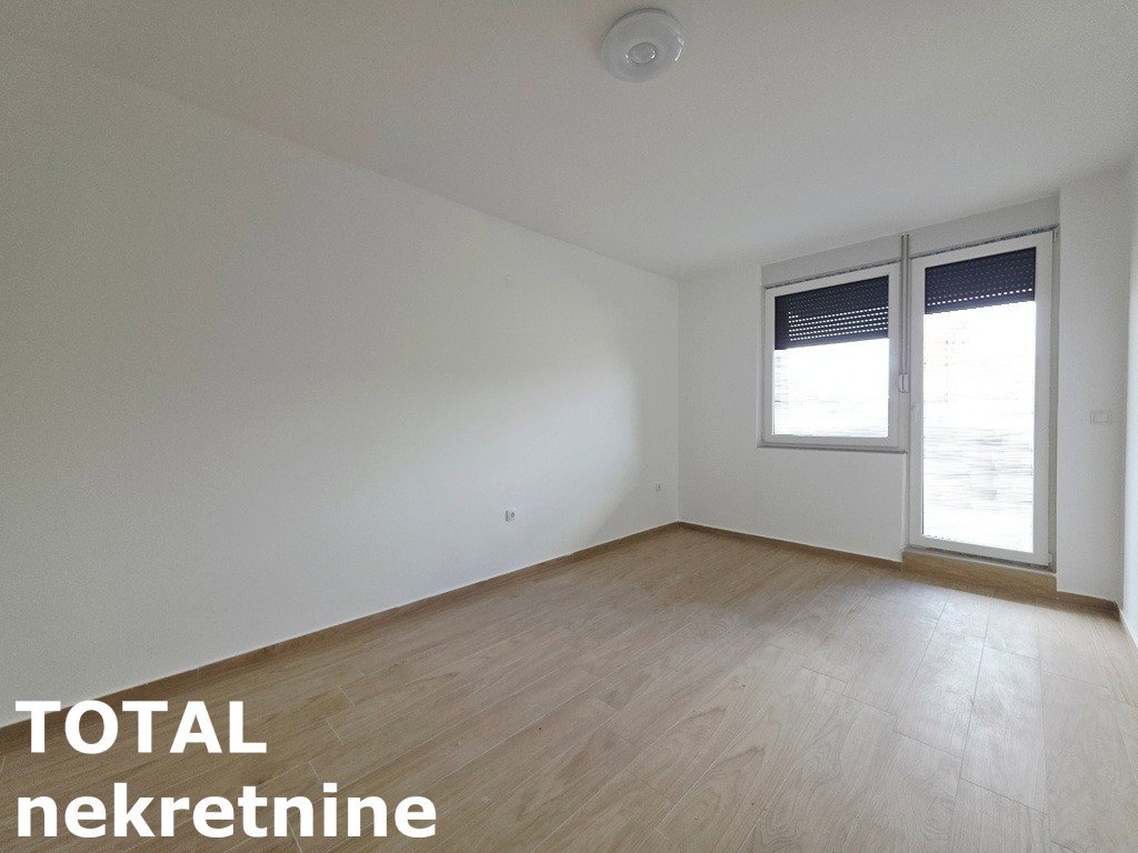 stanovi-5-pe-bulevar-patrijarha-pavla-1101671-jajs1 Petosoban stan na prodaju, Bulevar Patrijarha Pavla, Novi Sad, 154m², 338.800 €