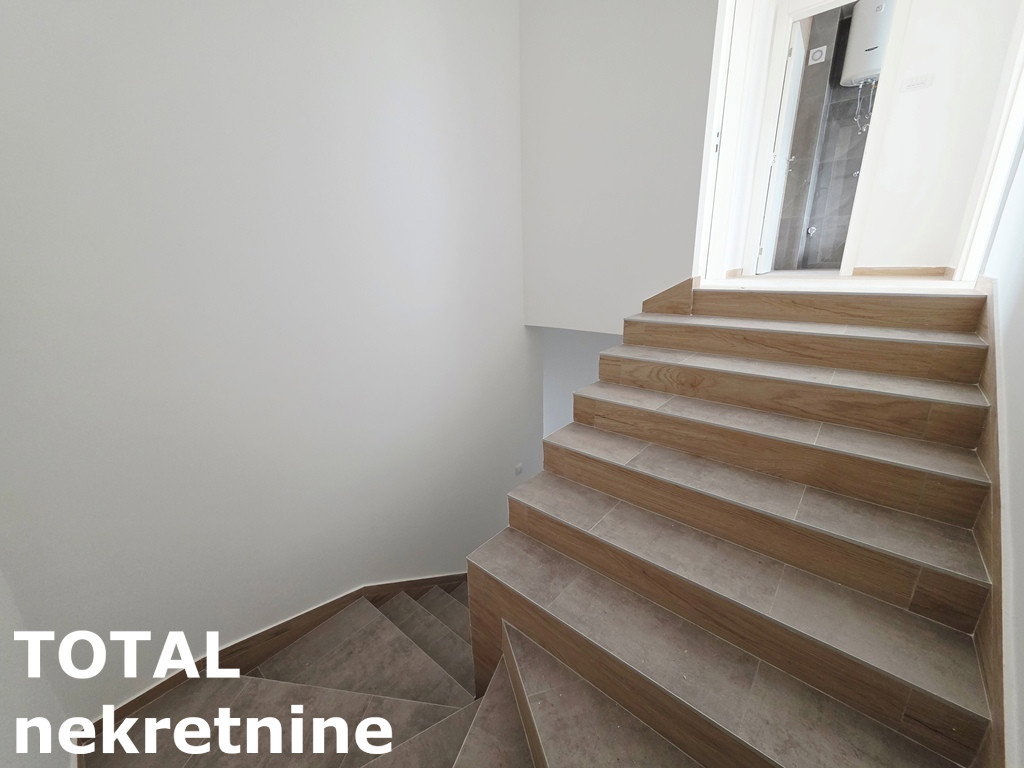 stanovi-5-pe-bulevar-patrijarha-pavla-1101671-jeeyj Petosoban stan na prodaju, Bulevar Patrijarha Pavla, Novi Sad, 154m², 338.800 €