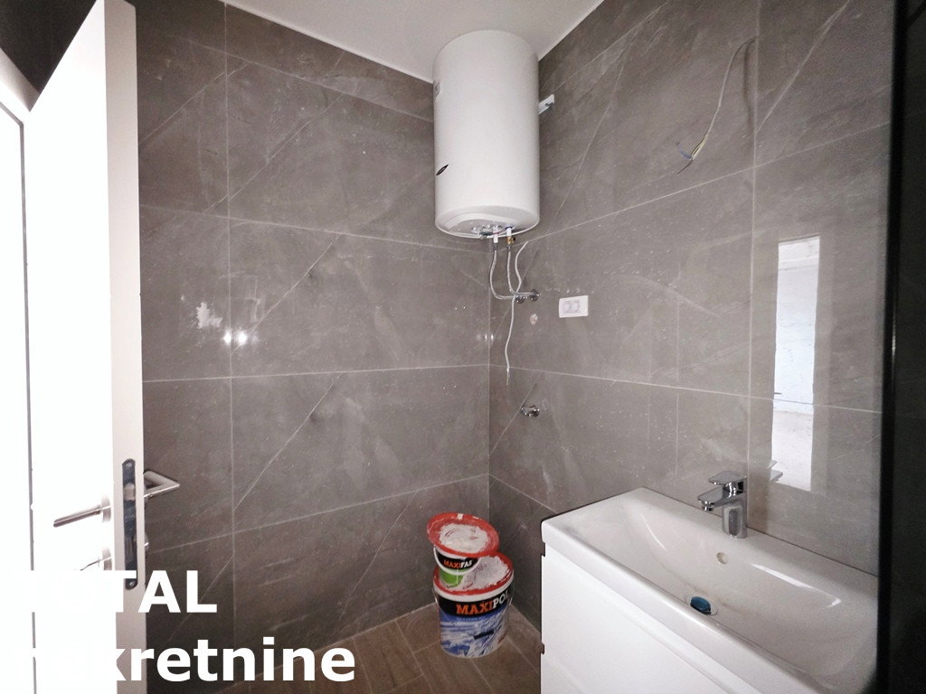 stanovi-5-pe-bulevar-patrijarha-pavla-1101671-s0ohe Petosoban stan na prodaju, Bulevar Patrijarha Pavla, Novi Sad, 154m², 338.800 €