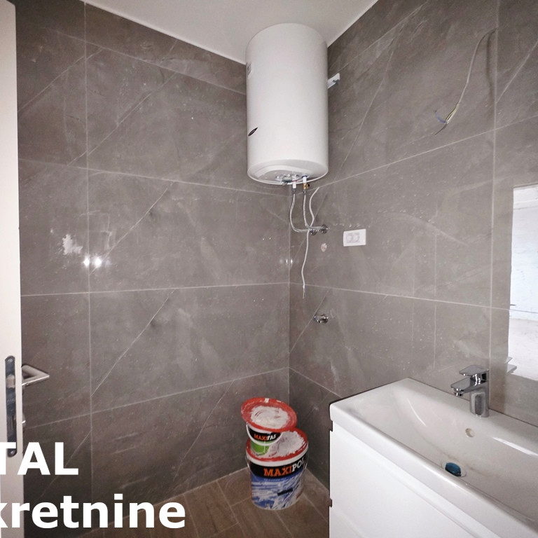 Petosoban stan na prodaju, Bulevar Patrijarha Pavla, Novi Sad, 154m², 338.800 €