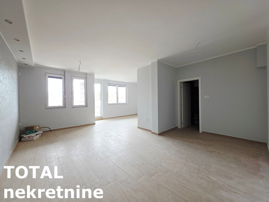 Petosoban stan na prodaju, Bulevar Patrijarha Pavla, Novi Sad, 154m², 338.800 €