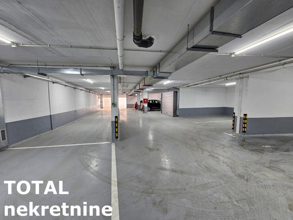 Petosoban stan na prodaju, Grbavica, Novi Sad, 185m², 555.000 €