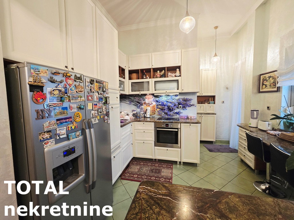 stanovi-5-pe-grbavica-1097899-ai4hd Petosoban stan na prodaju, Grbavica, Novi Sad, 359m², 628.000 €