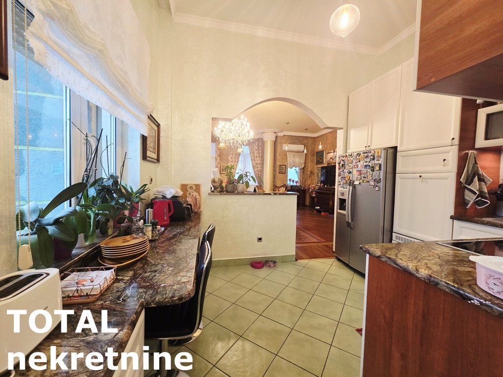 stanovi-5-pe-grbavica-1097899-mzc3l Petosoban stan na prodaju, Grbavica, Novi Sad, 359m², 628.000 €