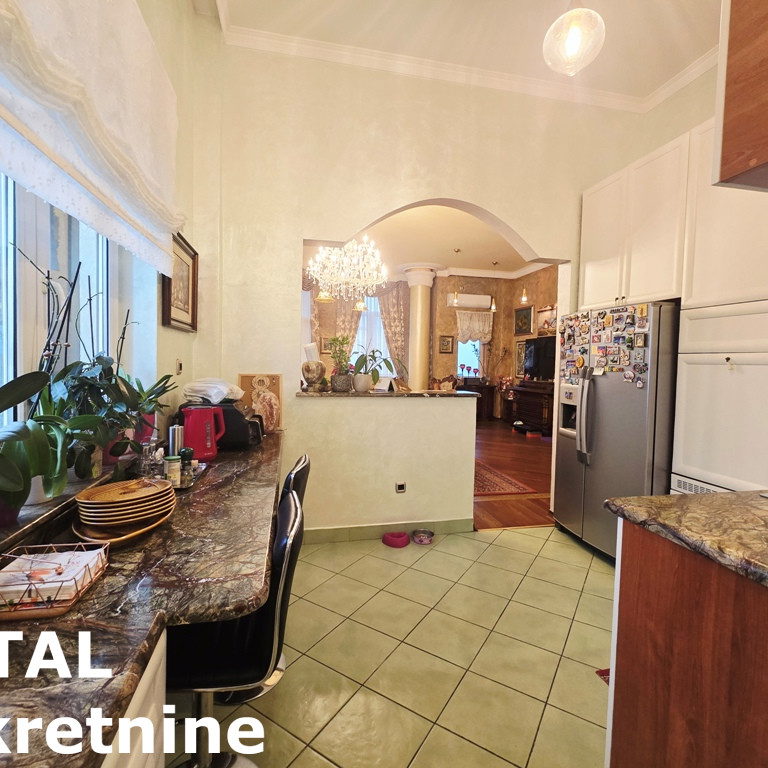 Petosoban stan na prodaju, Grbavica, Novi Sad, 359m², 628.000 €
