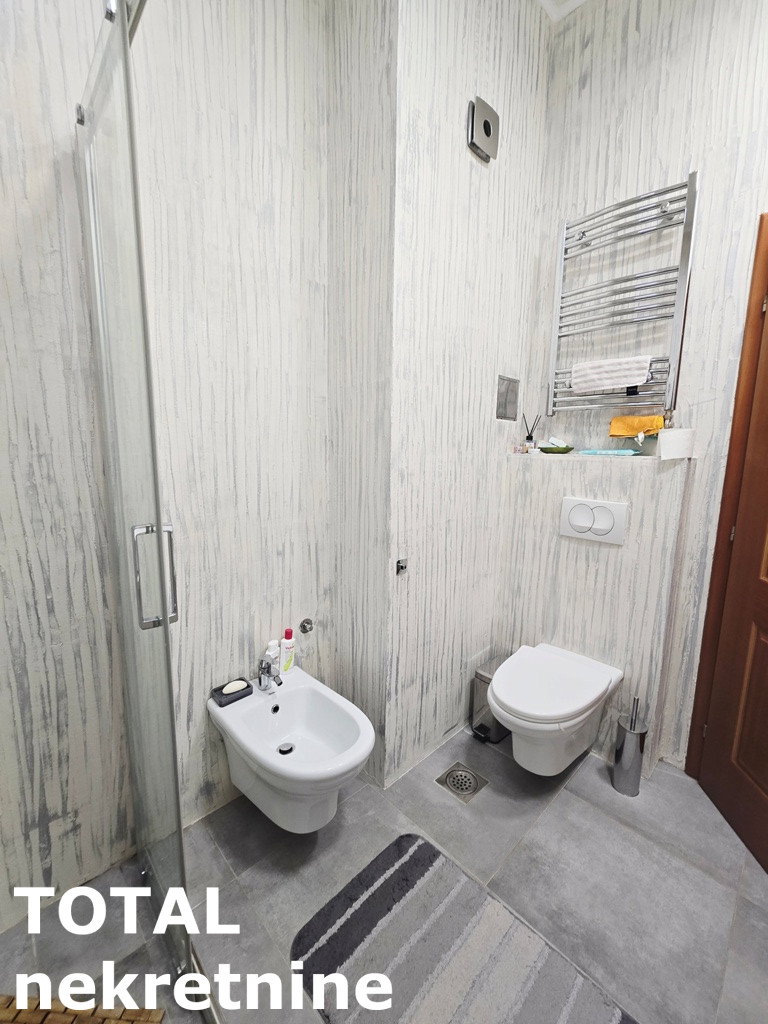 stanovi-5-pe-grbavica-1097899-uhyxm Petosoban stan na prodaju, Grbavica, Novi Sad, 359m², 628.000 €