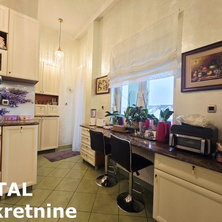 Petosoban stan na prodaju, Grbavica, Novi Sad, 359m², 628.000 €