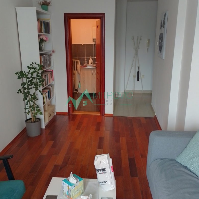 Stan Prodaja Novi Sad  28 m2