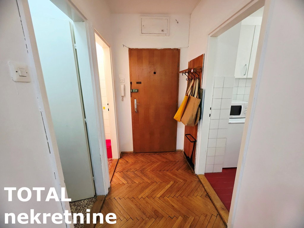 stanovi-5-re-centar-1103077-1ldkh Petosoban stan na prodaju, Centar, Novi Sad, 105m², 250.000 €