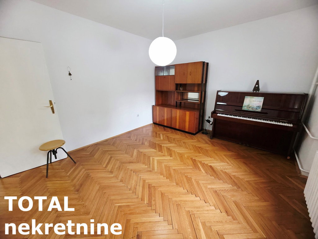 stanovi-5-re-centar-1103077-lnweo Petosoban stan na prodaju, Centar, Novi Sad, 105m², 250.000 €