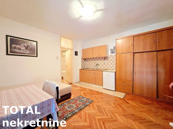 Stan Prodaja Novi Sad  27 m2