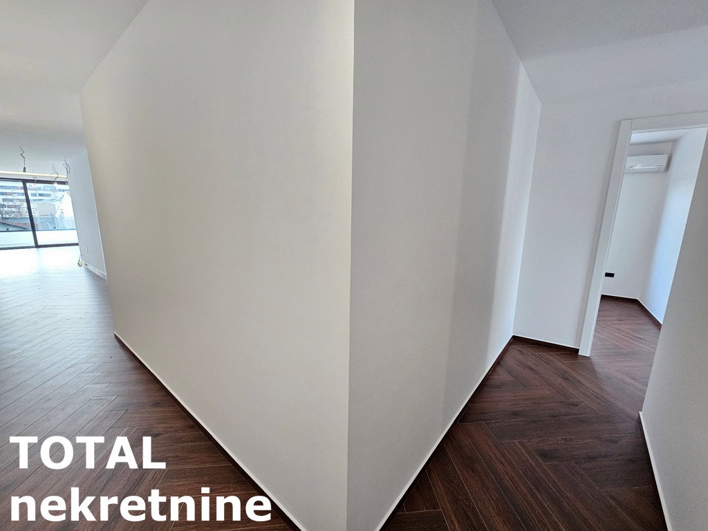 Petosoban stan na prodaju, Bistrica, Novi Sad, 165m², 442.530 €