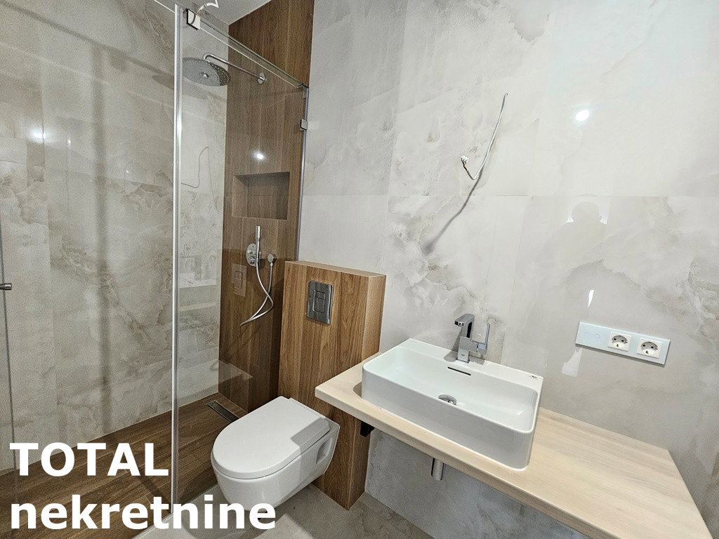 Petosoban stan na prodaju, Bistrica, Novi Sad, 165m², 442.530 €