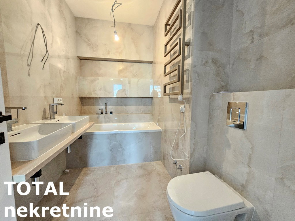 Petosoban stan na prodaju, Bistrica, Novi Sad, 165m², 442.530 €