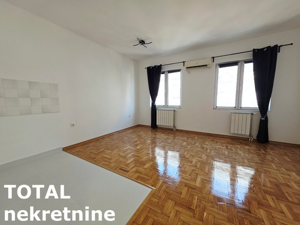 Stan Prodaja Novi Sad  26 m2