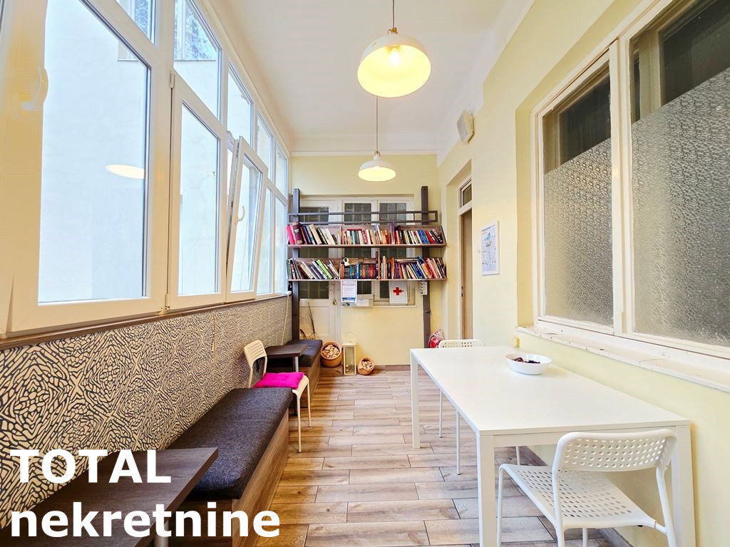 stanovi-5-sa-centar-1065008-aetws Petosoban stan na prodaju, Centar, Novi Sad, 155m², 450.000 €
