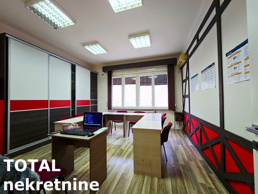 stanovi-5-sa-centar-1065008-ijwf2 Petosoban stan na prodaju, Centar, Novi Sad, 155m², 450.000 €