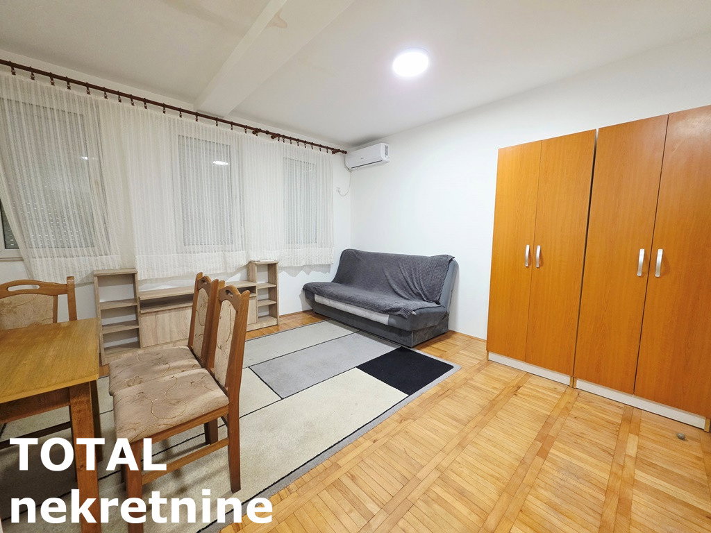 Garsonjera na prodaju, Petrovaradin, Novi Sad, 25m², 70.000 €