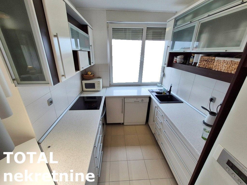 Višesoban stan na prodaju, Centar, Novi Sad, 144m², 432.000 €