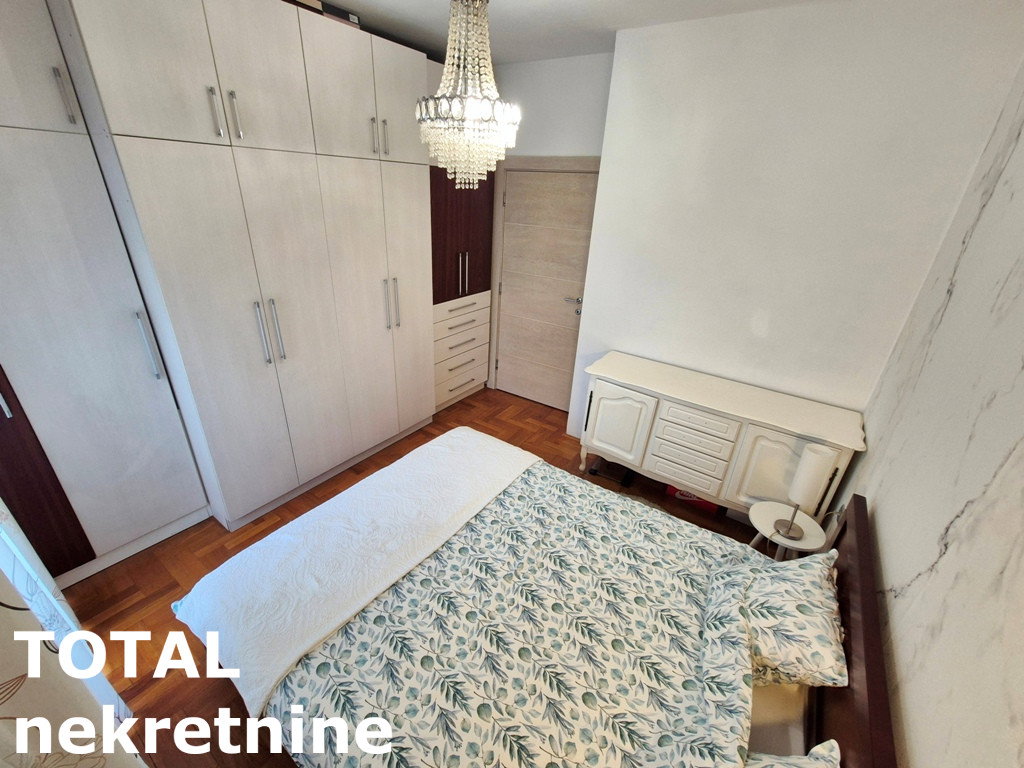 Višesoban stan na prodaju, Centar, Novi Sad, 144m², 432.000 €