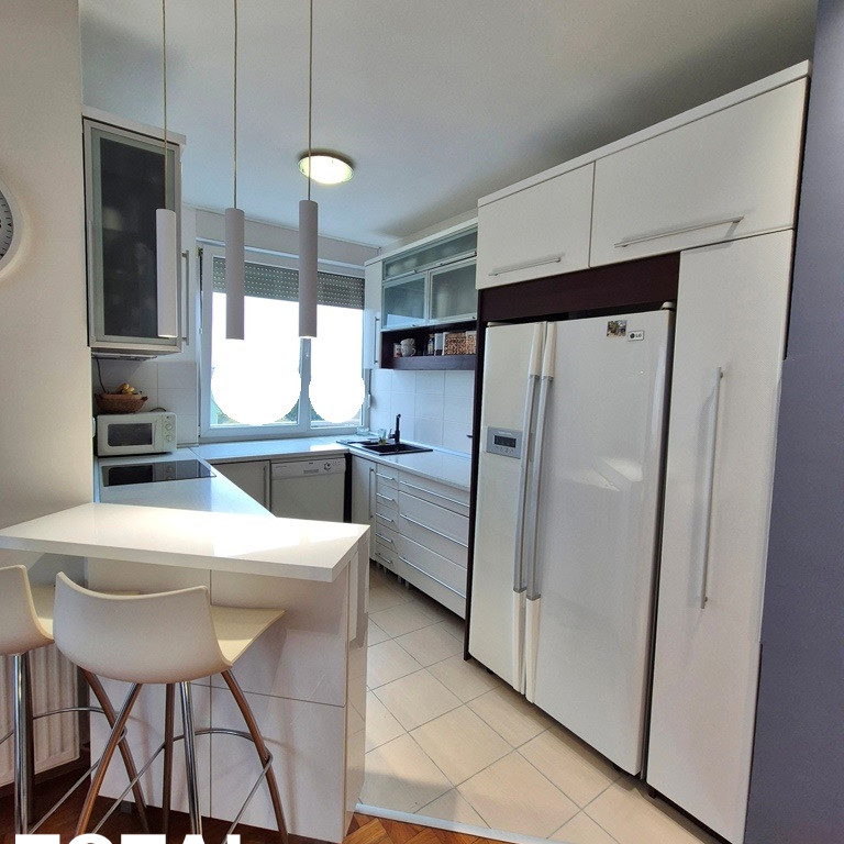 Stan Prodaja Novi Sad  144 m2