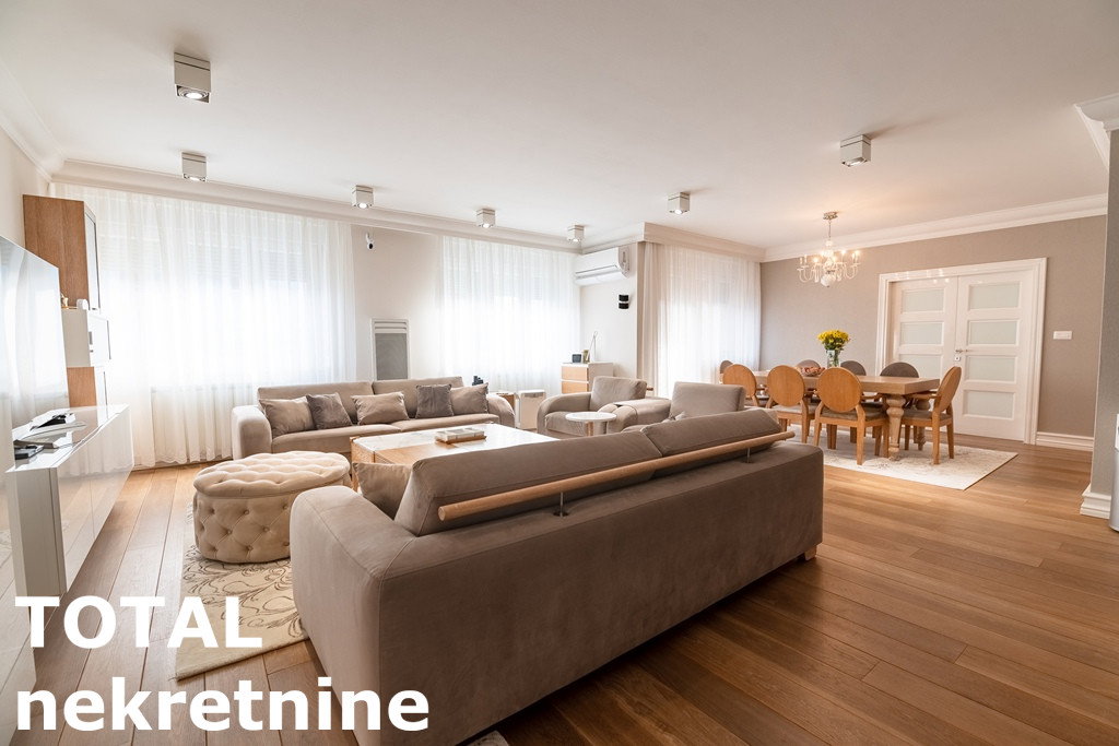 Višesoban stan na prodaju, Bulevar, Novi Sad, 213m², 617.700 €