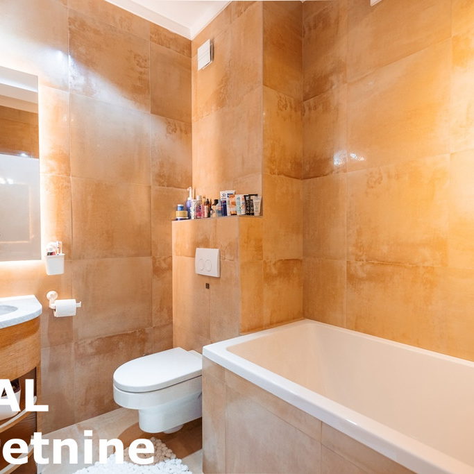 Višesoban stan na prodaju, Bulevar, Novi Sad, 213m², 617.700 €