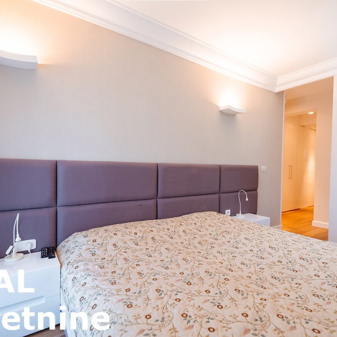 Višesoban stan na prodaju, Bulevar, Novi Sad, 213m², 617.700 €