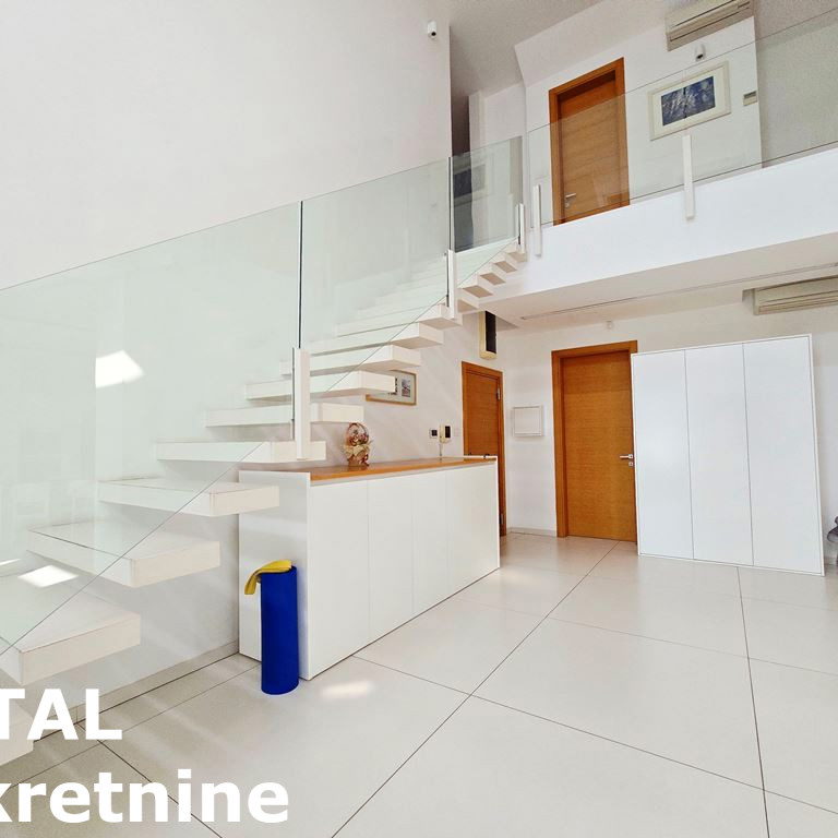 Višesoban stan na prodaju, Centar, Novi Sad, 352m², 1.573.840 €