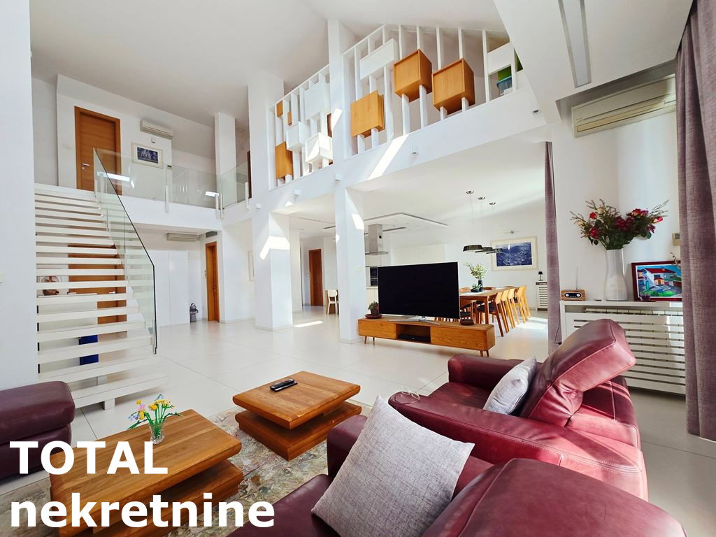 Višesoban stan na prodaju, Centar, Novi Sad, 352m², 1.573.840 €