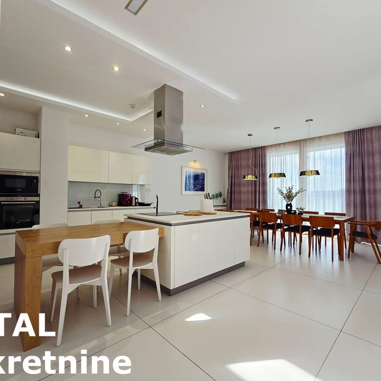 Višesoban stan na prodaju, Centar, Novi Sad, 352m², 1.573.840 €