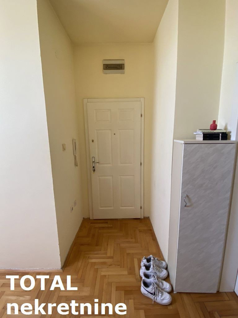 viber_image_2022-06-28_09-07-29-175 Jednoiposoban stan na prodaju, Centar, Novi Sad, 30m², 77.250 €