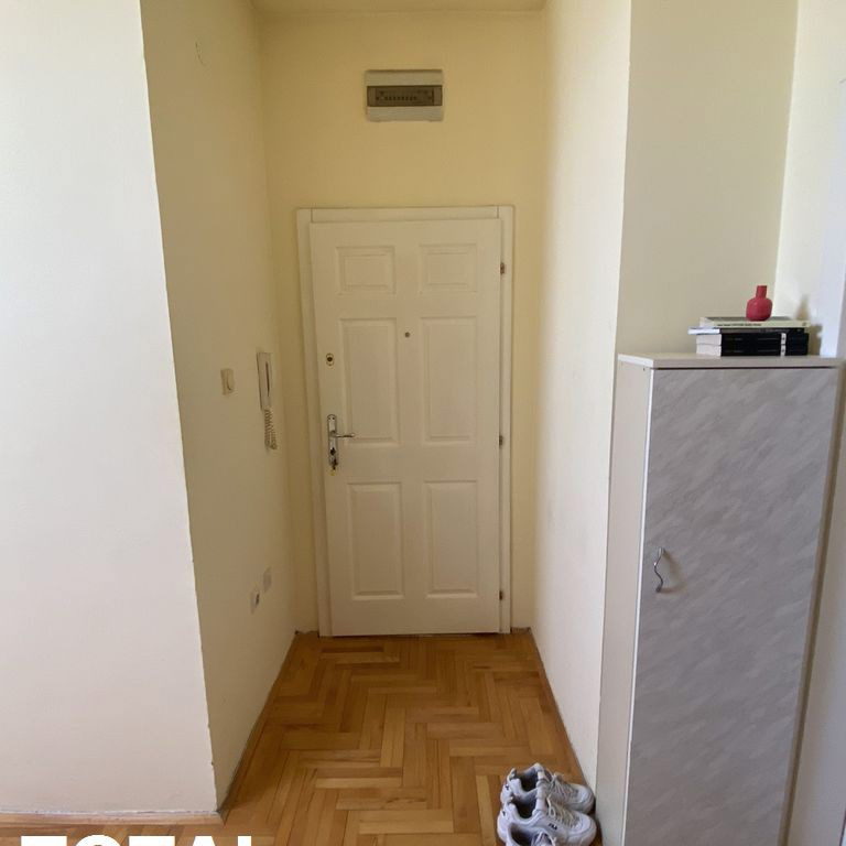 Jednoiposoban stan na prodaju, Centar, Novi Sad, 30m², 77.250 €