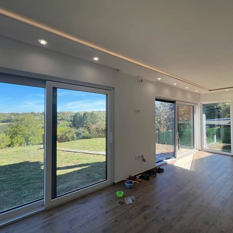 Kuća Prodaja Novi Sad  226 m2