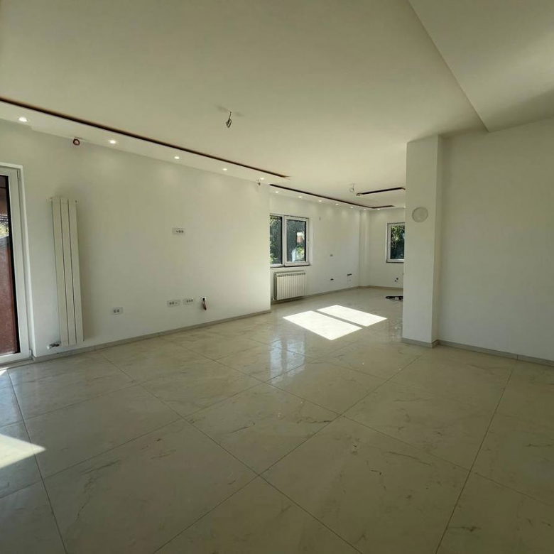 Kuća na prodaju, Sremska Kamenica, Novi Sad, 226m², 390.000 €