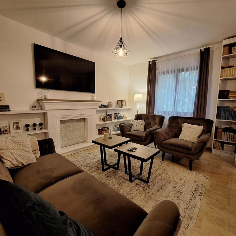 Kuća na prodaju, Centar, Beočin, 254m², 397.000 €