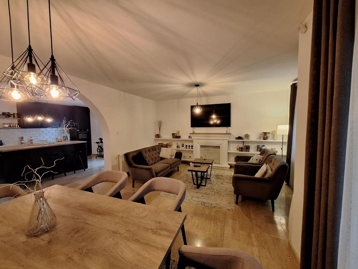 Kuća na prodaju, Centar, Beočin, 254m², 397.000 €