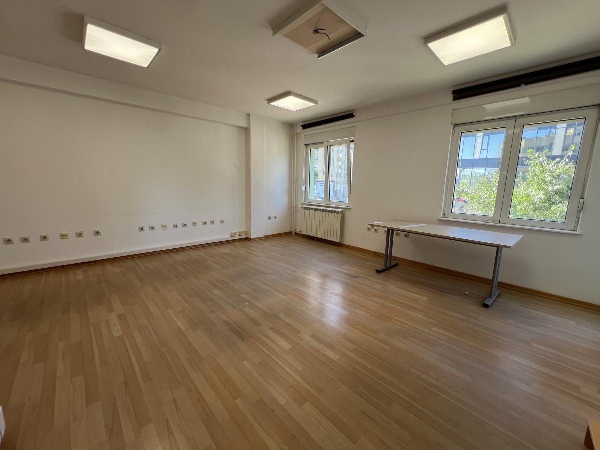 Lokal Izdavanje Novi Sad Lokal Izdavanje Novi Sad Liman 1 220 m2