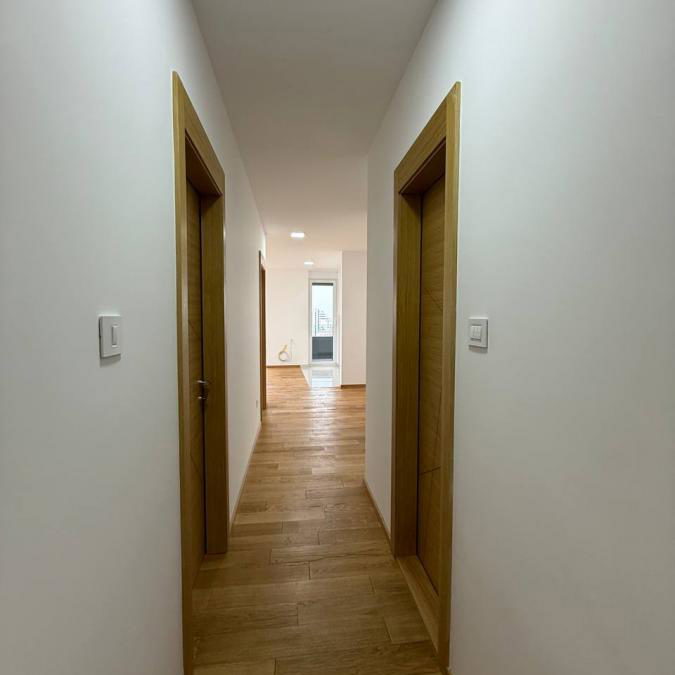 Lokal za izdavanje, Centar, Novi Sad, 117m², 1.800 €/mes