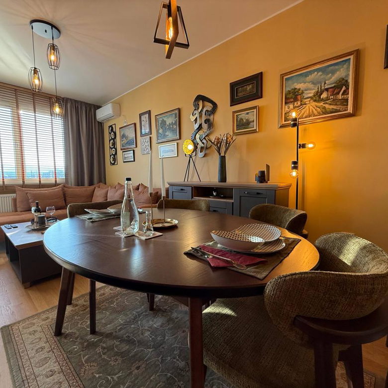 Trosoban stan na prodaju, Bulevar Patrijarha Pavla, Novi Sad, 59m², 175.000 €