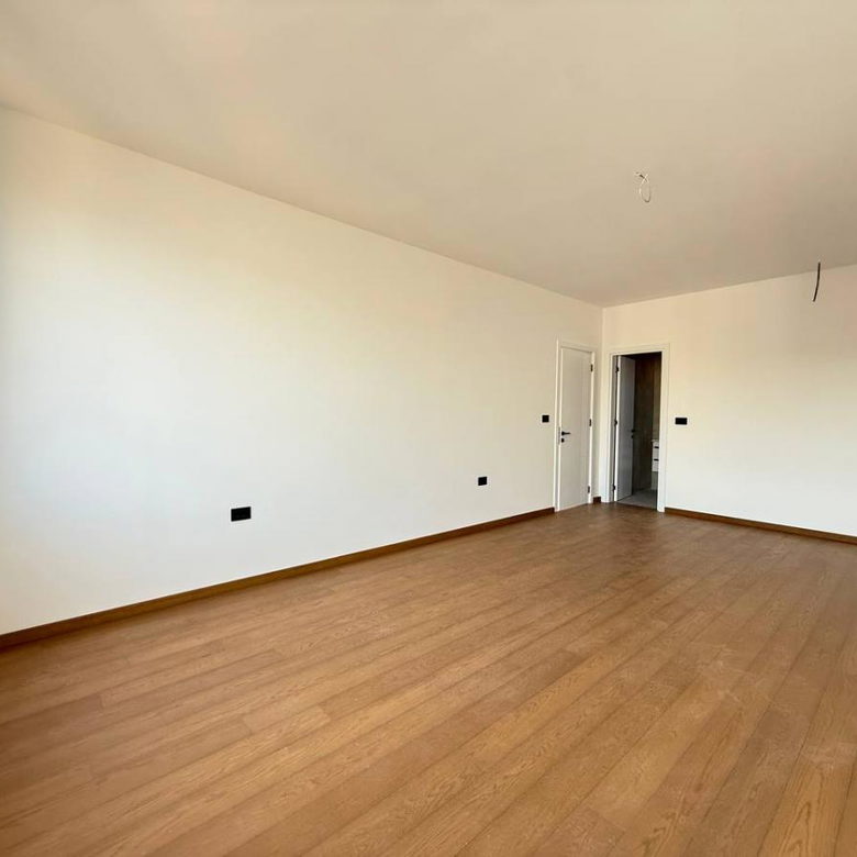 Petosoban stan na prodaju, Bulevar Patrijarha Pavla, Novi Sad, 135m², 360.000 €