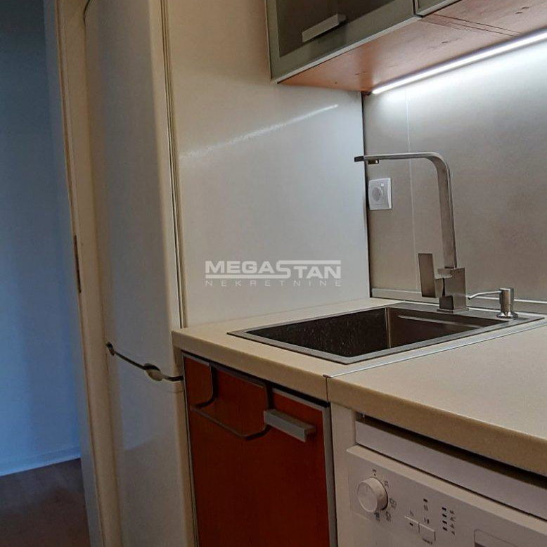Stan Izdavanje Beograd Politika 60 m2