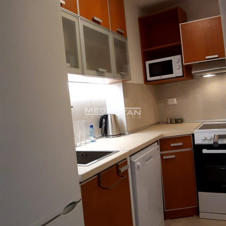 Stan Izdavanje Beograd Politika 60 m2