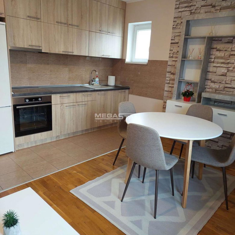 Dvosoban stan za izdavanje, Ledine, Beograd, 40m², 500 €/mes