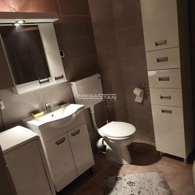 Dvosoban stan za izdavanje, Ledine, Beograd, 40m², 500 €/mes