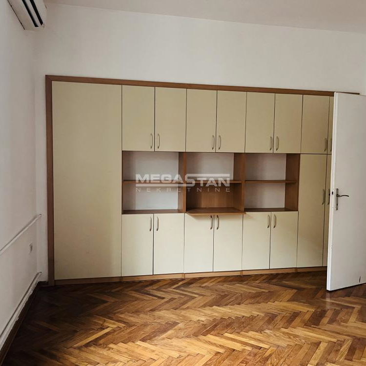 Stan Prodaja Beograd Autokomanda 105 m2