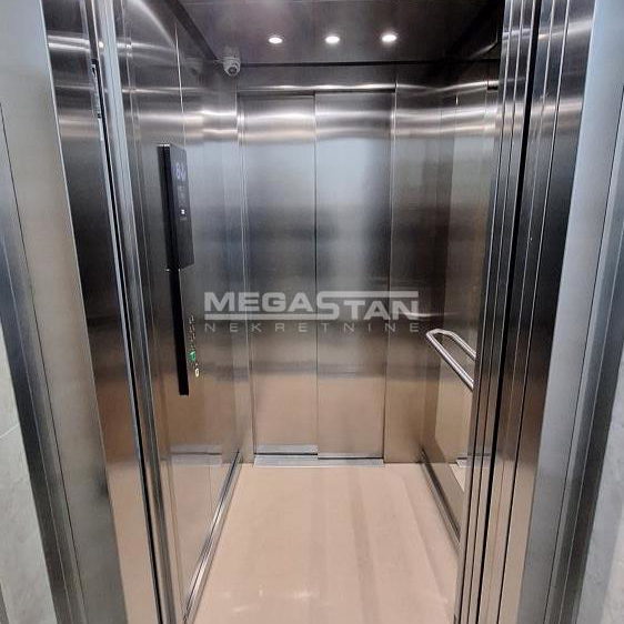 Četvorosoban stan na prodaju, Blok 45, Beograd, 109m², 439.000 €