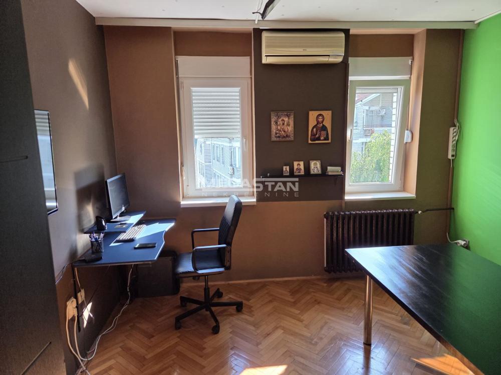 Stan Prodaja Beograd Autokomanda 80 m2